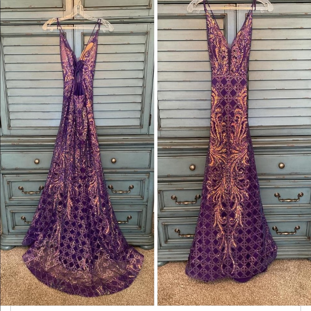 Prom Size 2 lace up back. Worn once.
